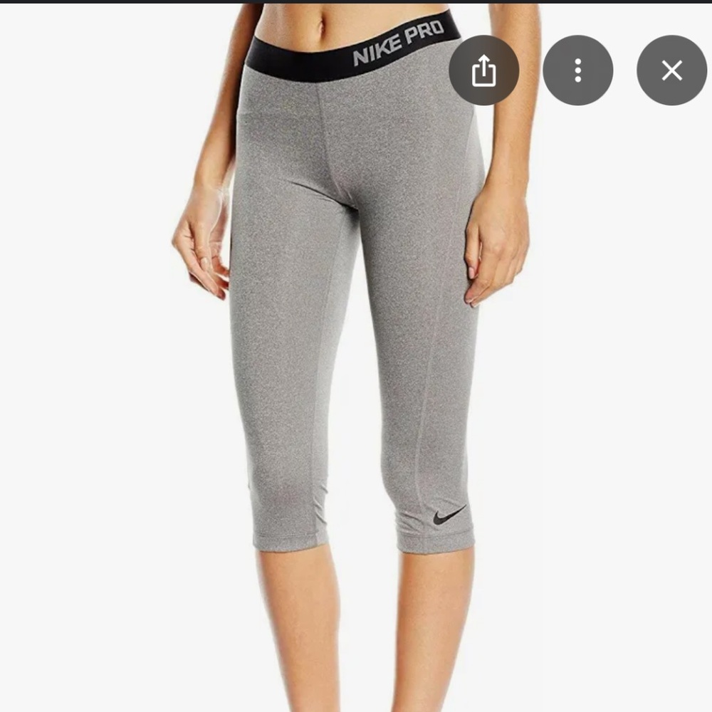 Nike pro capri leggings size small